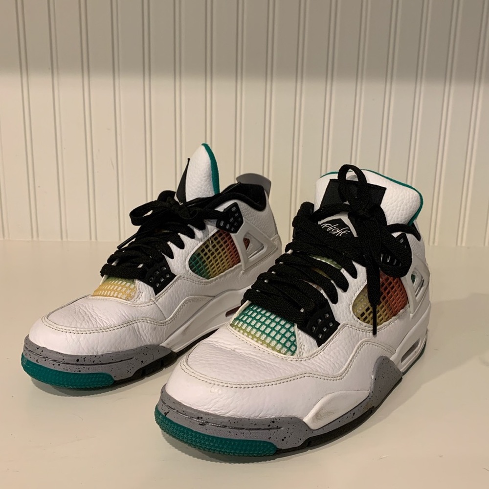 Air Jordan 4 ‘Rasta’ - sz 9 (women’s)